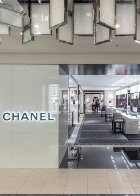 CHANEL Boutique Isetan Shinjuku .